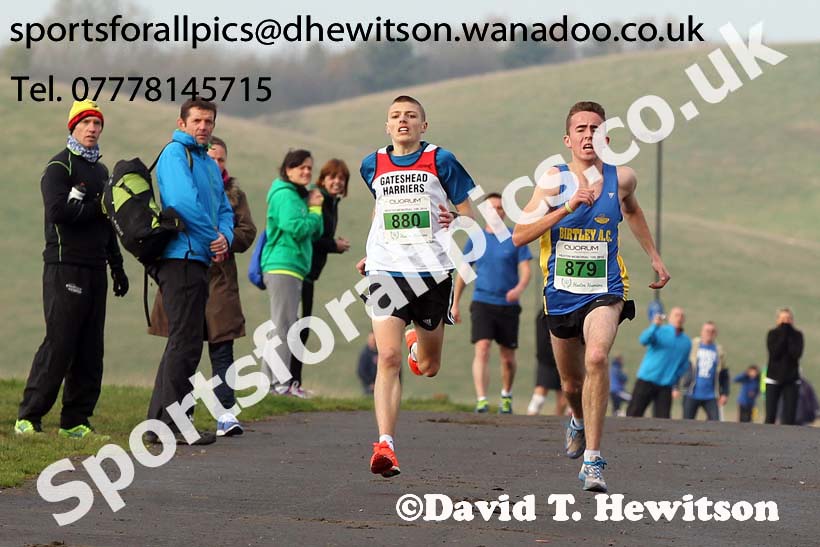 Under-17s and under-20s Heaton Harriers Memorial Road Race. Photo: David T. Hewitson/Sports for All Pics